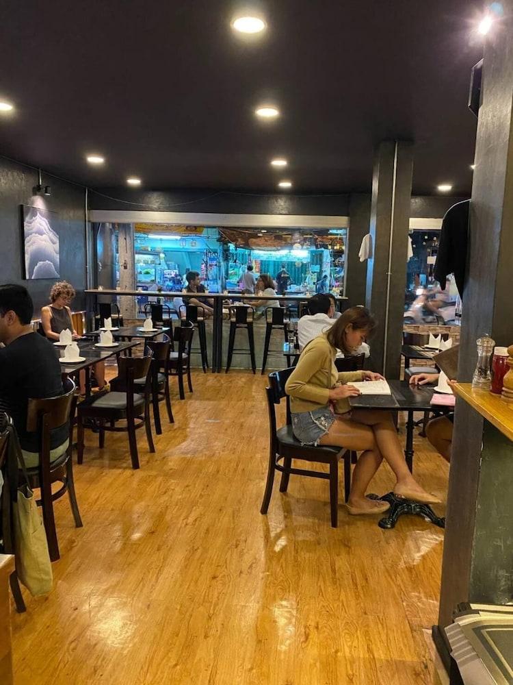 Parvena Hotel Bangkok Dış mekan fotoğraf