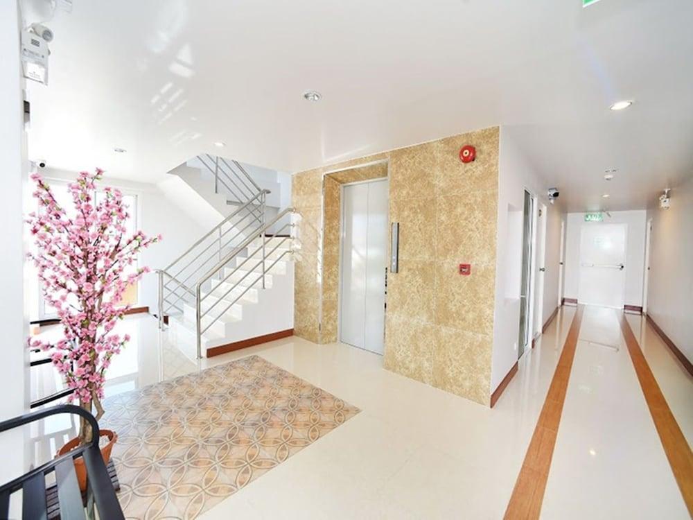 Parvena Hotel Bangkok Dış mekan fotoğraf
