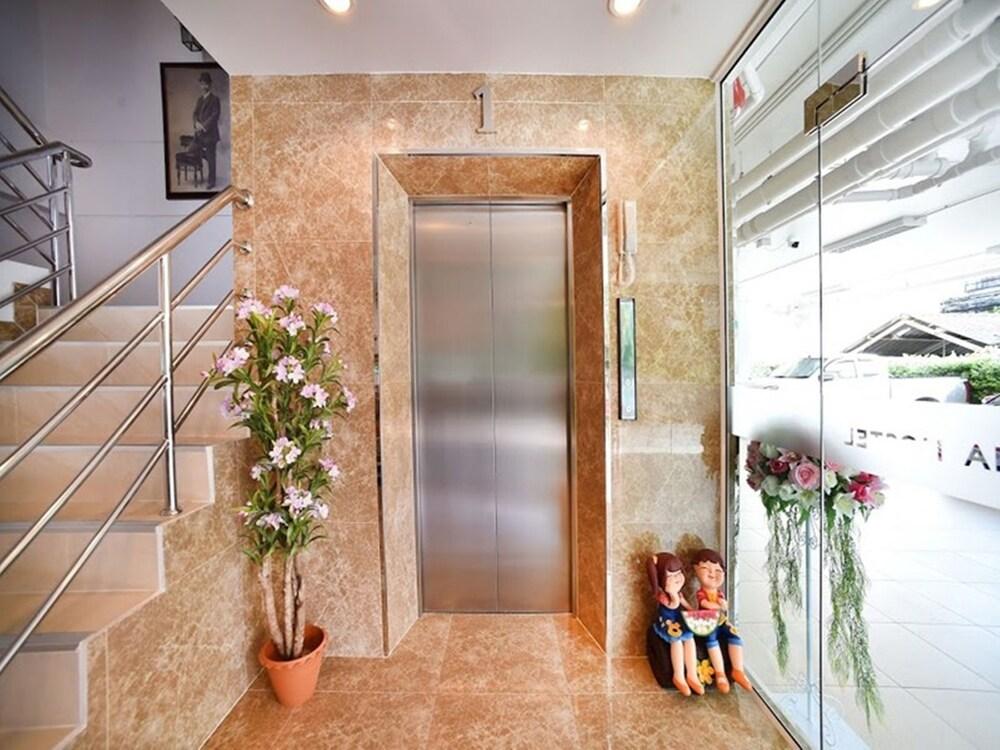 Parvena Hotel Bangkok Dış mekan fotoğraf